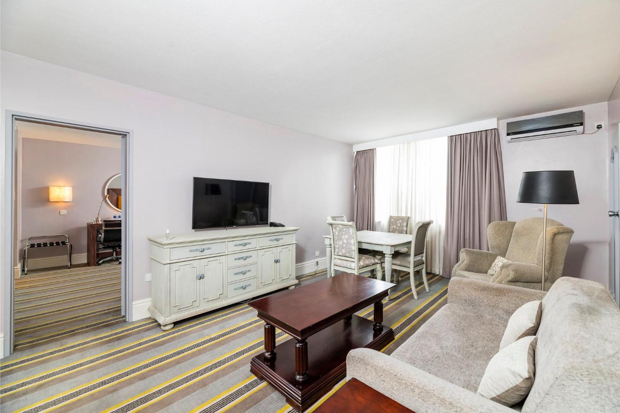 Holiday Inn - Mutare By Ihg Exteriér fotografie