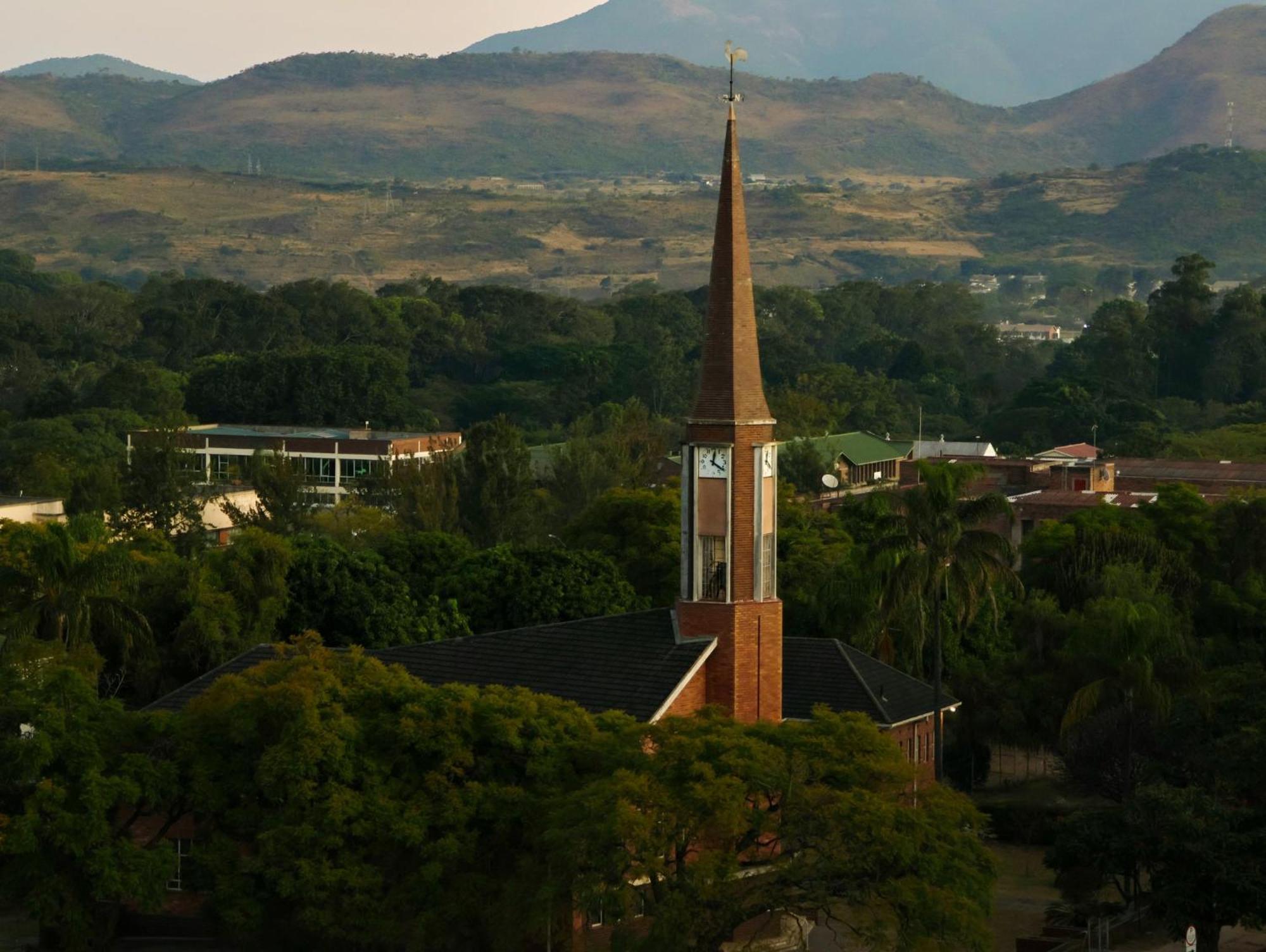 Holiday Inn - Mutare By Ihg Exteriér fotografie
